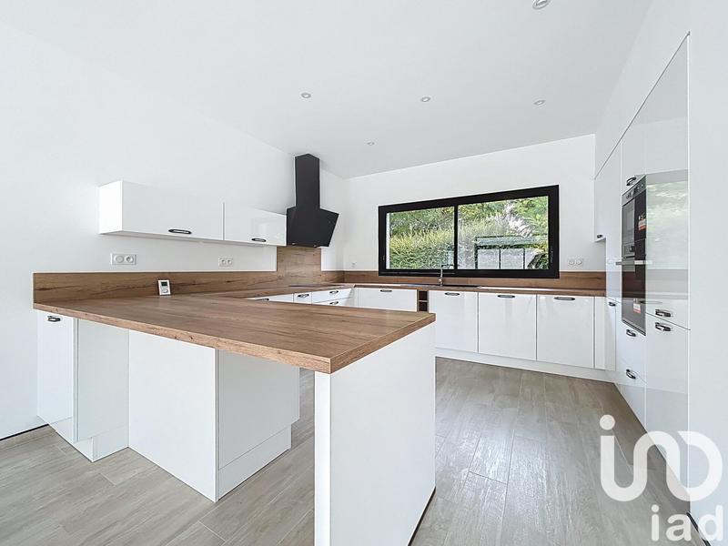 Maison - 162 m² - 6 pièces