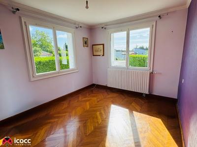 Maison - 128 m² - 7 pièces