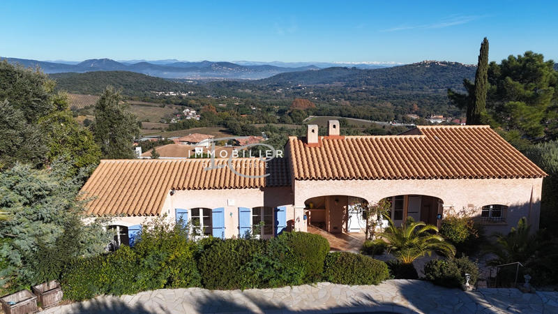 Maison - 141 m² - 1 pièce