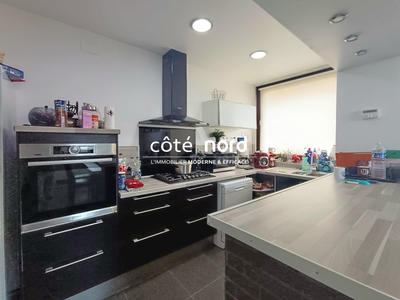 Maison - 93 m² - 6 pièces