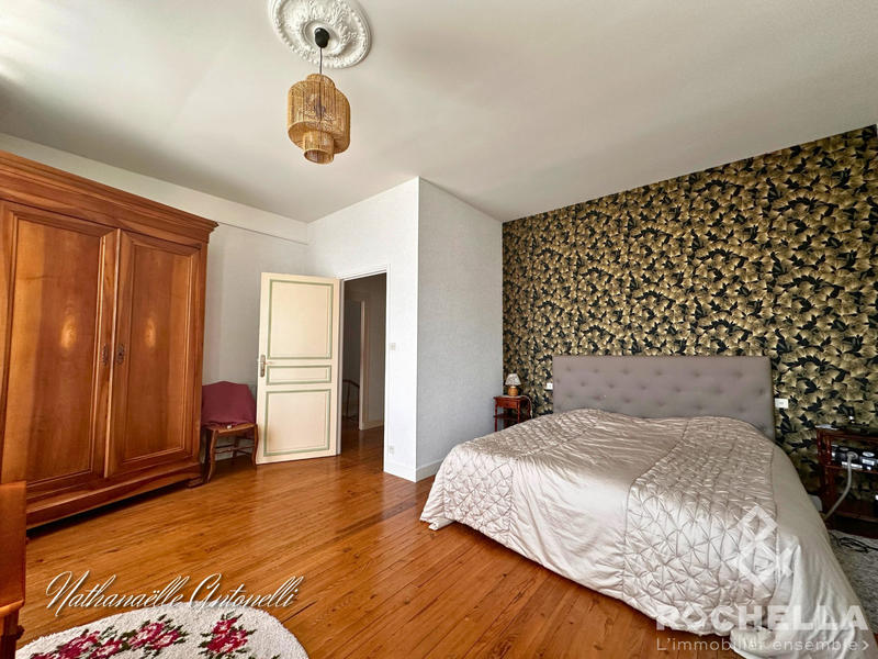 Maison ancienne - 201 m² - 6 pièces