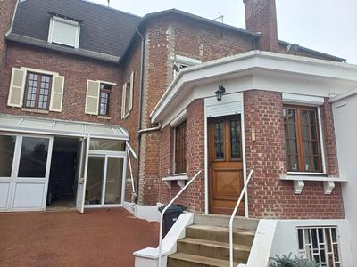 Maison - 148 m² - 6 pièces