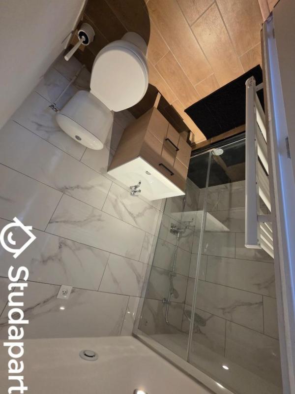 Chambre - 13 m² - 1 pièce