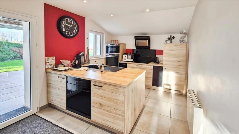 Propriété - 225 m² - 8 pièces
