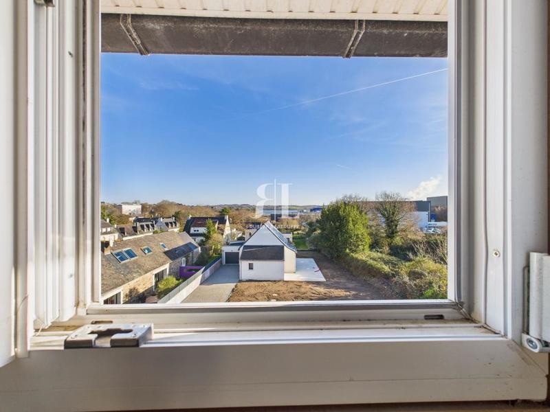 Immeuble - 335 m² - 14 pièces