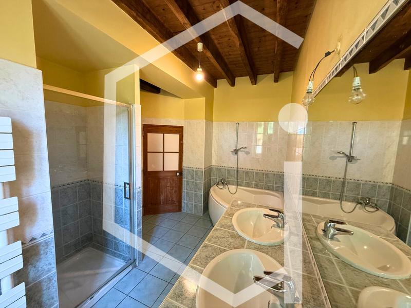 Ferme - 248 m² - 9 pièces