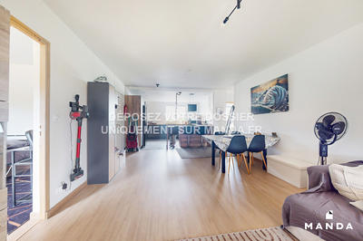 Chambre - 13 m² - 4 pièces