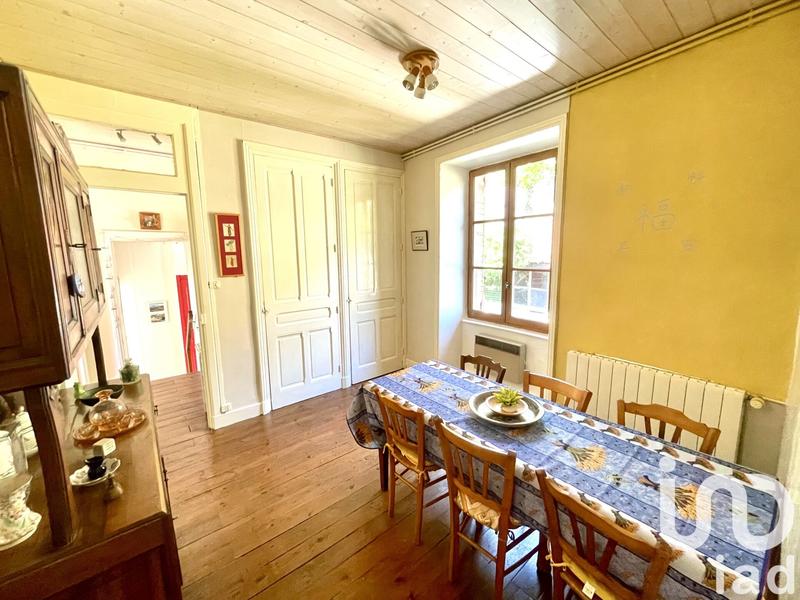 Maison - 197 m² - 8 pièces