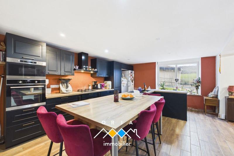 Maison en pierre - 157 m² - 7 pièces