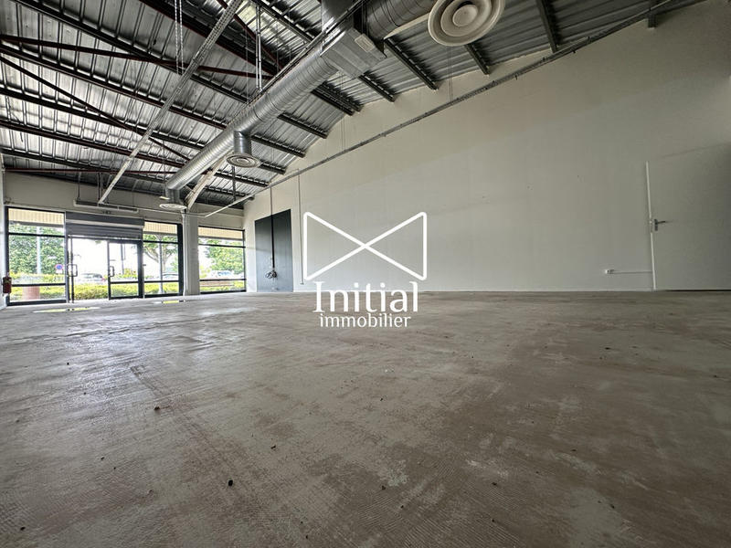 Local commercial - 166 m²