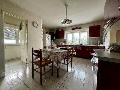 Maison - 90 m² - 3 pièces