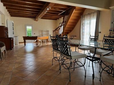 Maison - 174 m² - 7 pièces