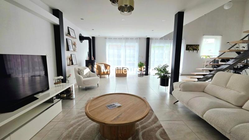 Maison - 150 m² - 4 pièces