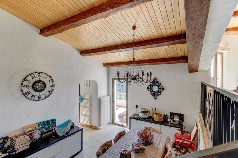 Villa - 206 m² - 6 pièces