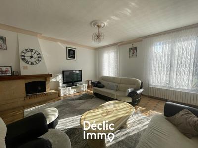 Maison - 135 m² - 6 pièces