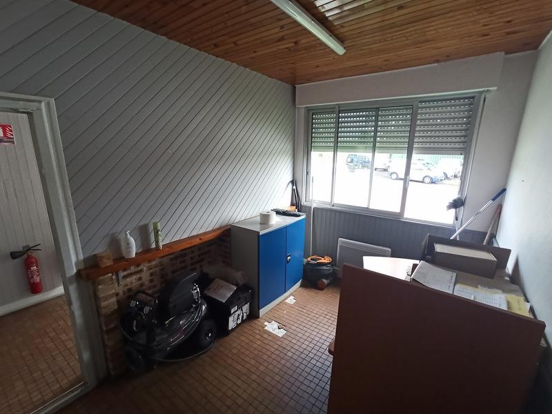 Entrepôt - 2 000 m²