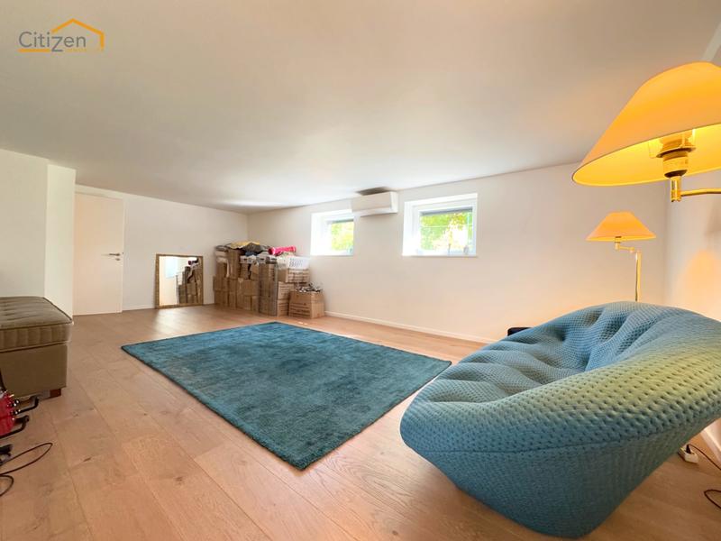 Maison - 200 m² - 6 pièces