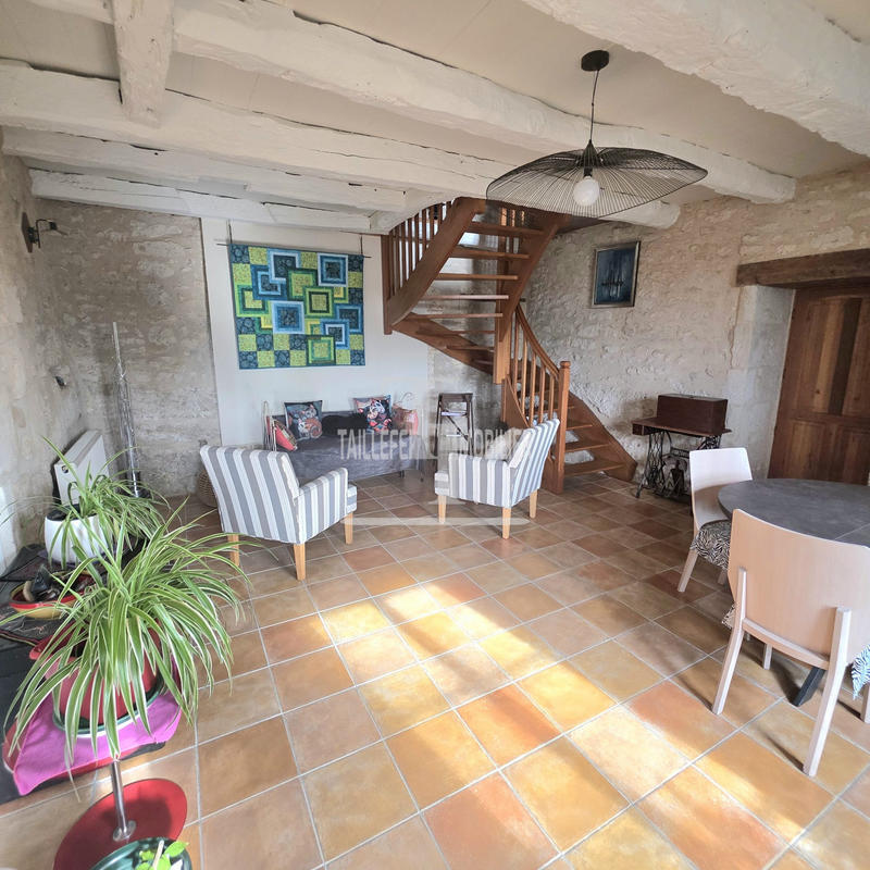 Maison ancienne - 300 m² - 10 pièces