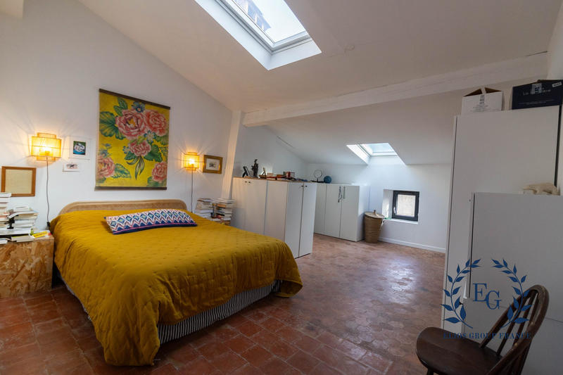 Maison - 482 m² - 14 pièces