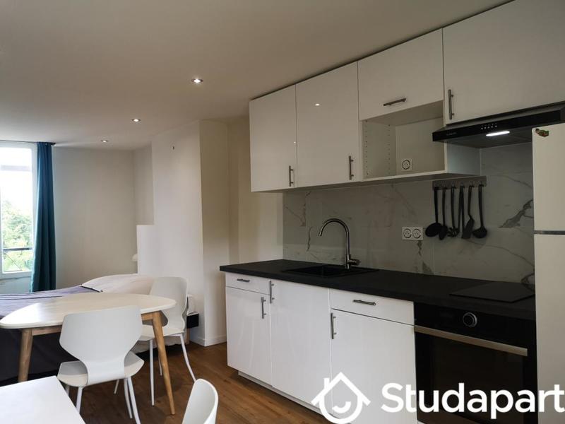 Chambre - 30 m² - 1 pièce