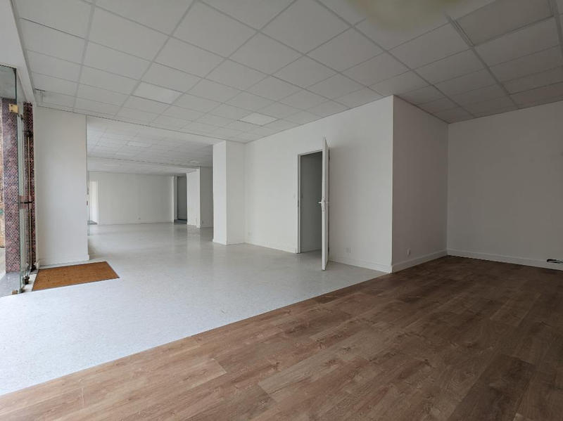 Local commercial - 149 m²
