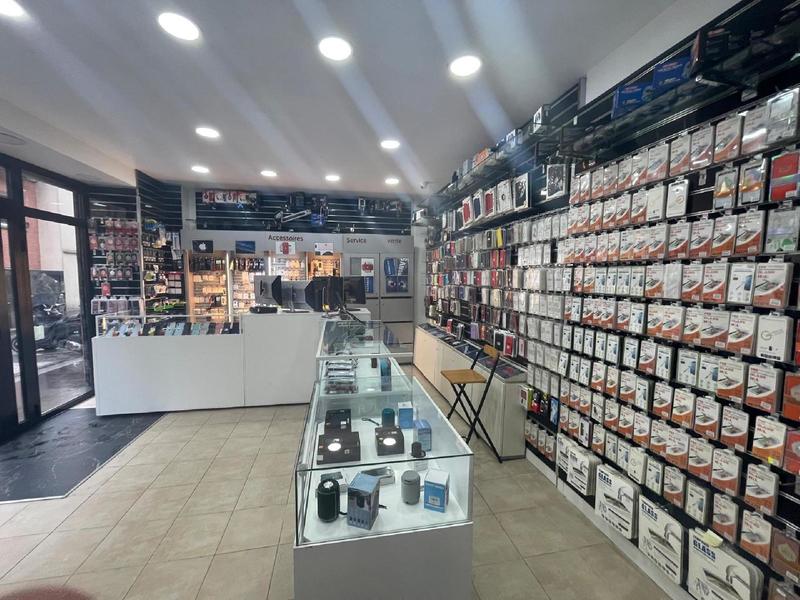 Bureau - 95 m² - 2 pièces