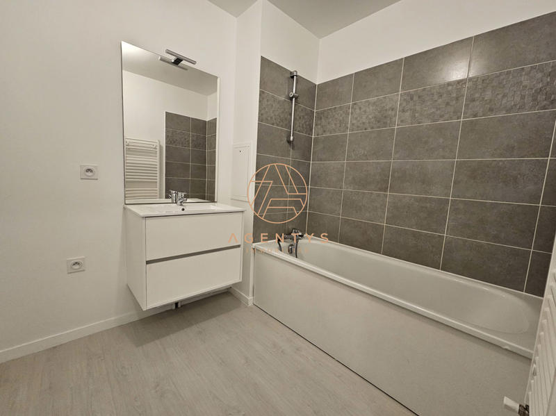 Appartement - 58 m² - 3 pièces