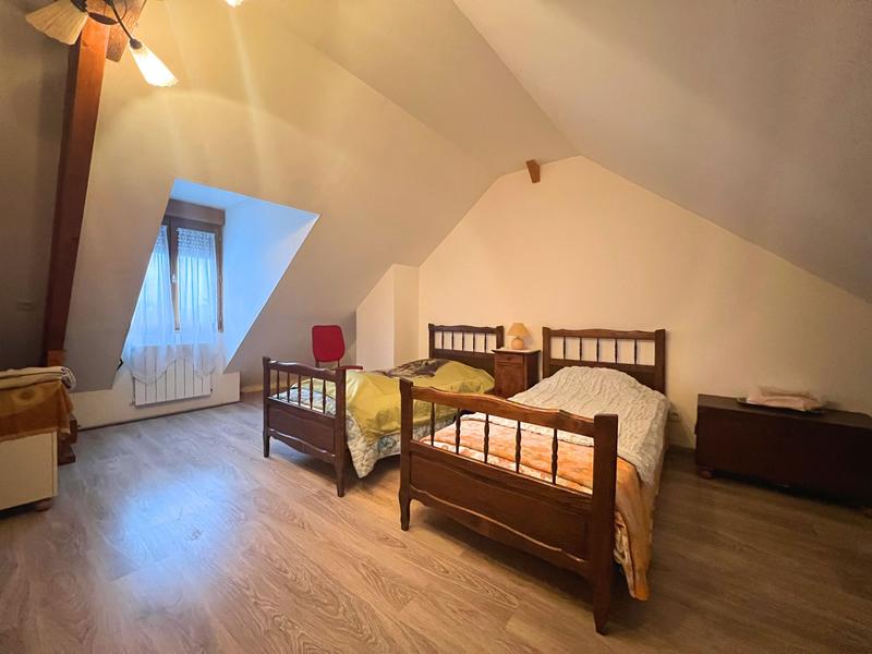 Maison - 157 m² - 7 pièces