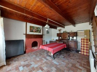 Maison ancienne - 82 m² - 3 pièces