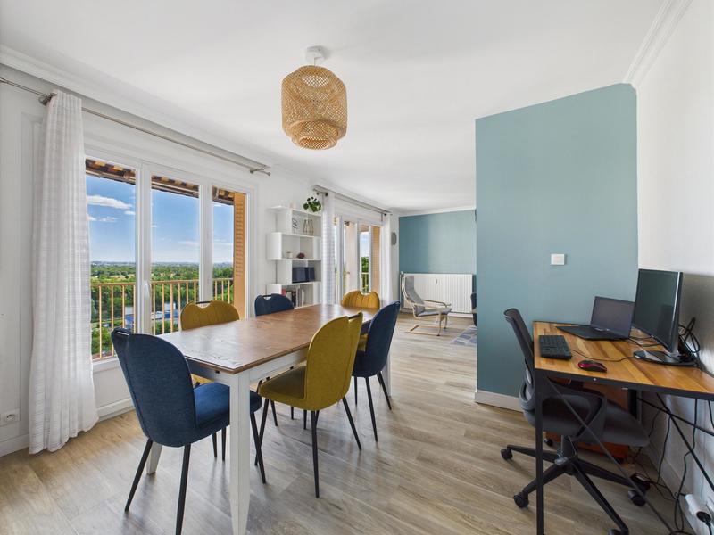 Appartement - 111 m² - 5 pièces