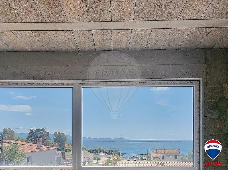 Maison - 210 m² - 7 pièces