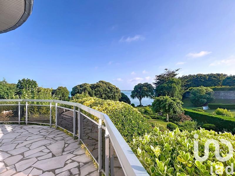 Maison - 186 m² - 5 pièces