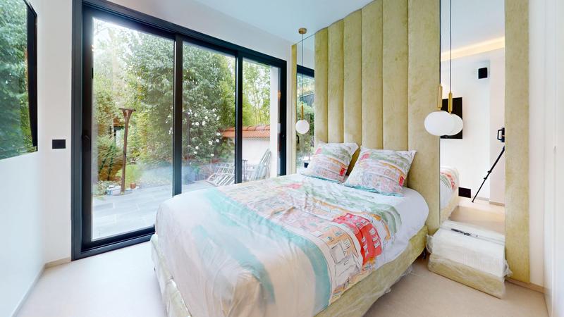 Villa - 262 m² - 9 pièces