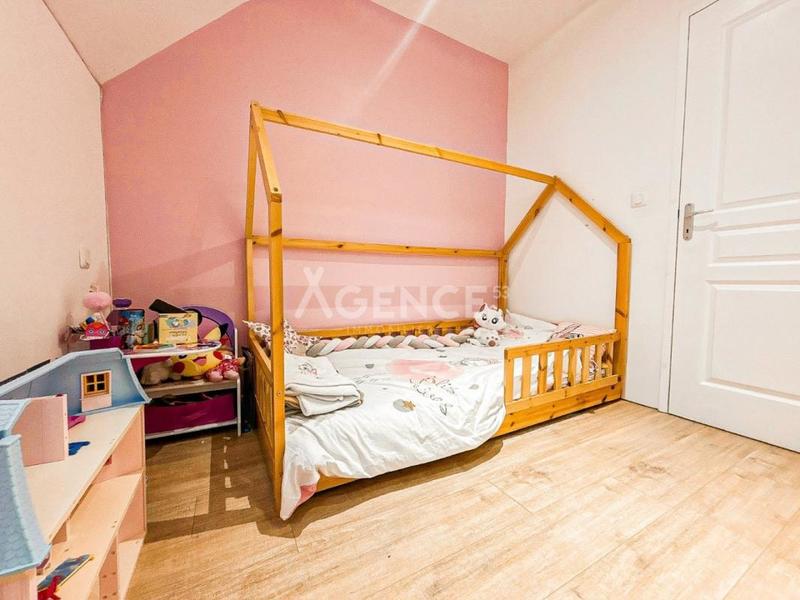 Maison - 120 m² - 5 pièces