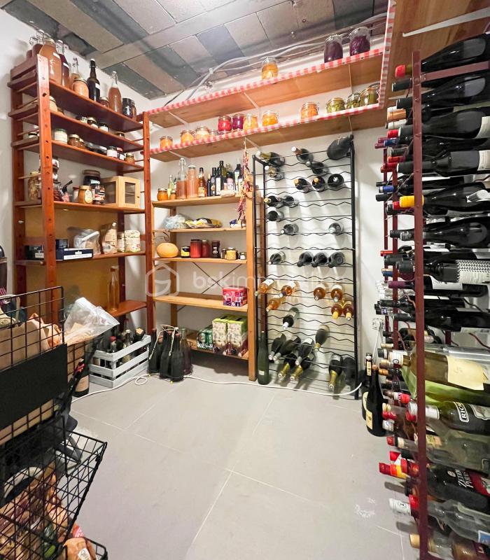 Maison - 210 m² - 6 pièces