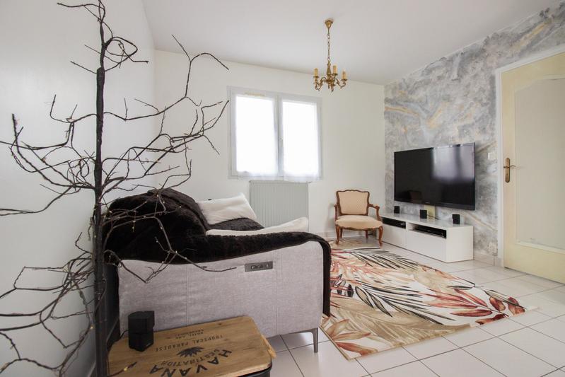 Maison - 90 m² - 5 pièces