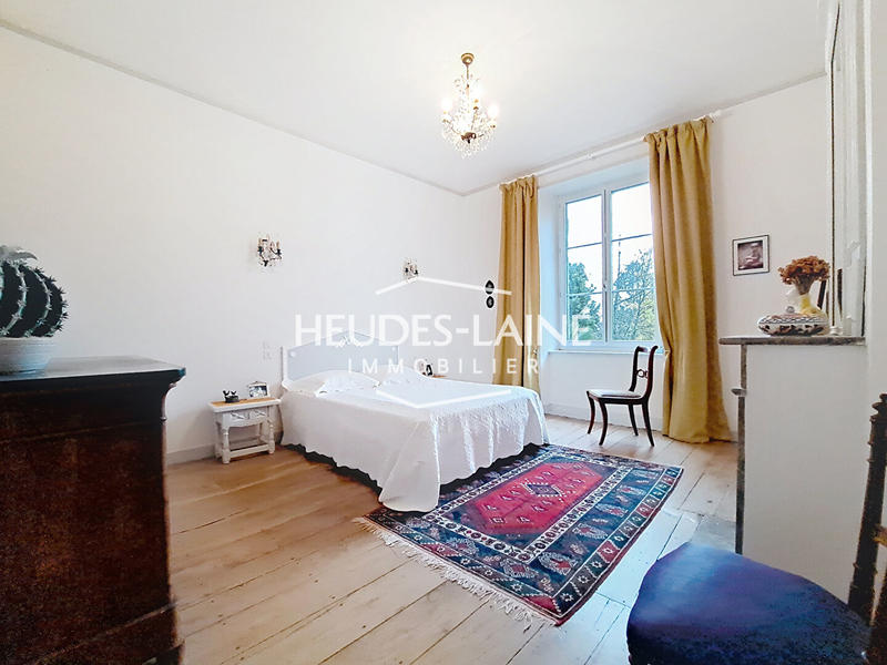 Maison - 190 m² - 8 pièces