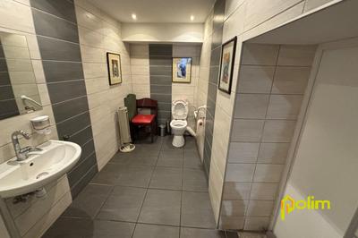 Fonds de commerce - Magasins - 61 m²