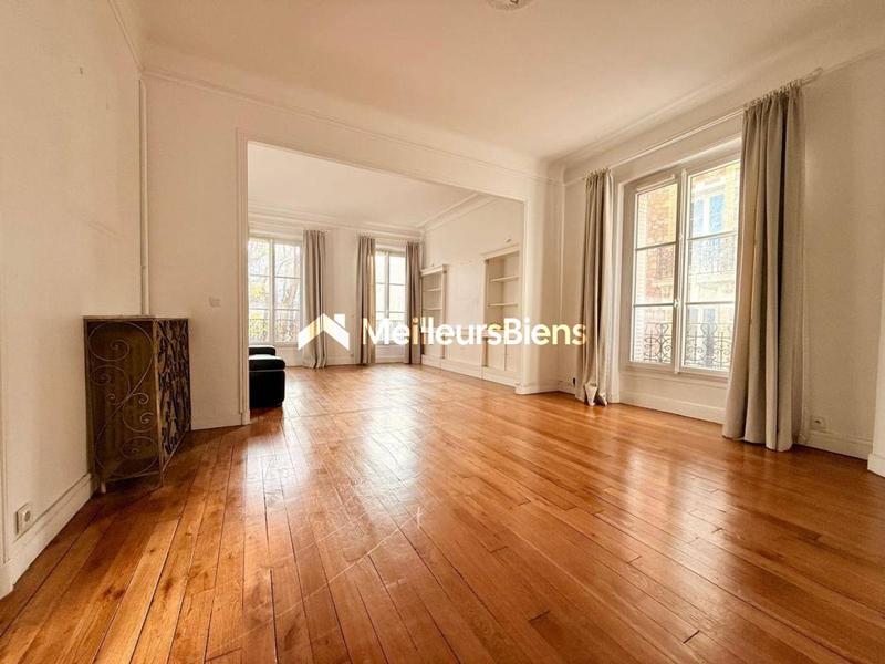 Appartement bourgeois - 96 m² - 4 pièces