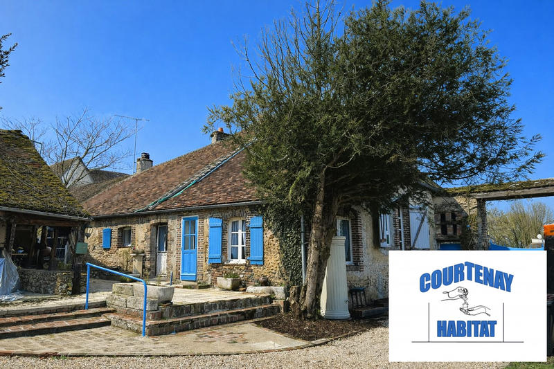Maison - 270 m² - 9 pièces