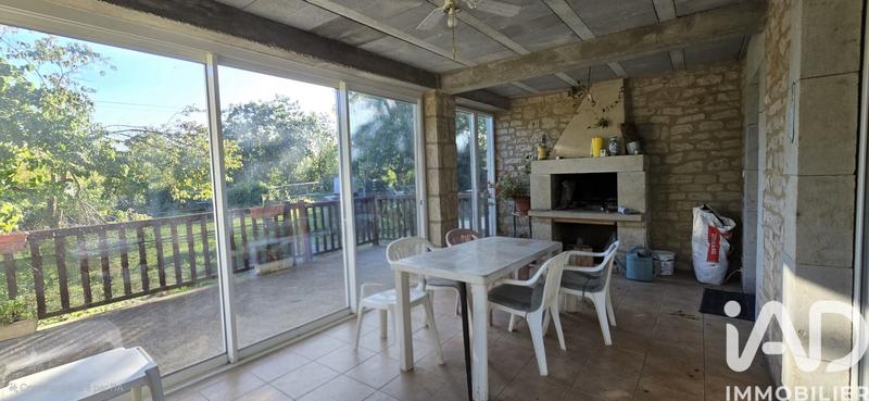 Maison - 216 m² - 8 pièces