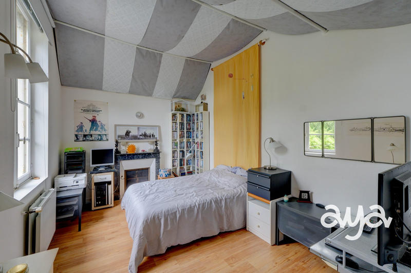 Maison ancienne - 273 m² - 12 pièces