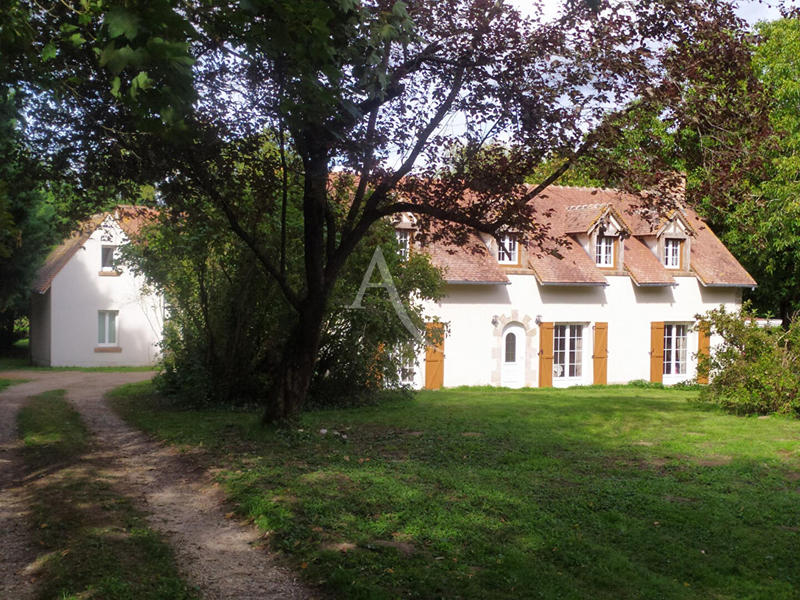 Maison - 195 m² - 7 pièces