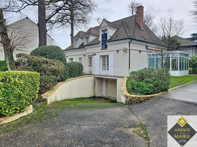 Maison - 175 m² - 6 pièces