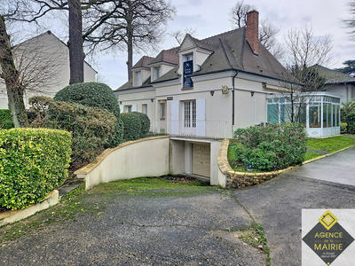 Maison - 175 m² - 6 pièces