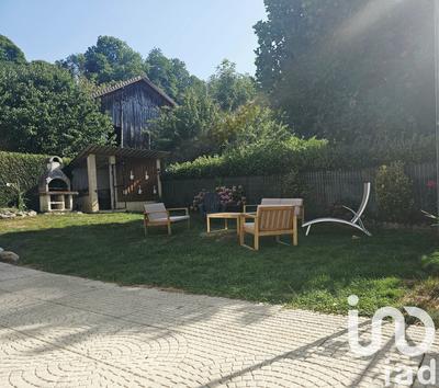 Maison - 166 m² - 8 pièces