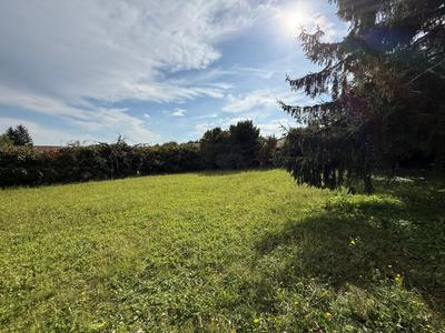 Terrain - 700 m²