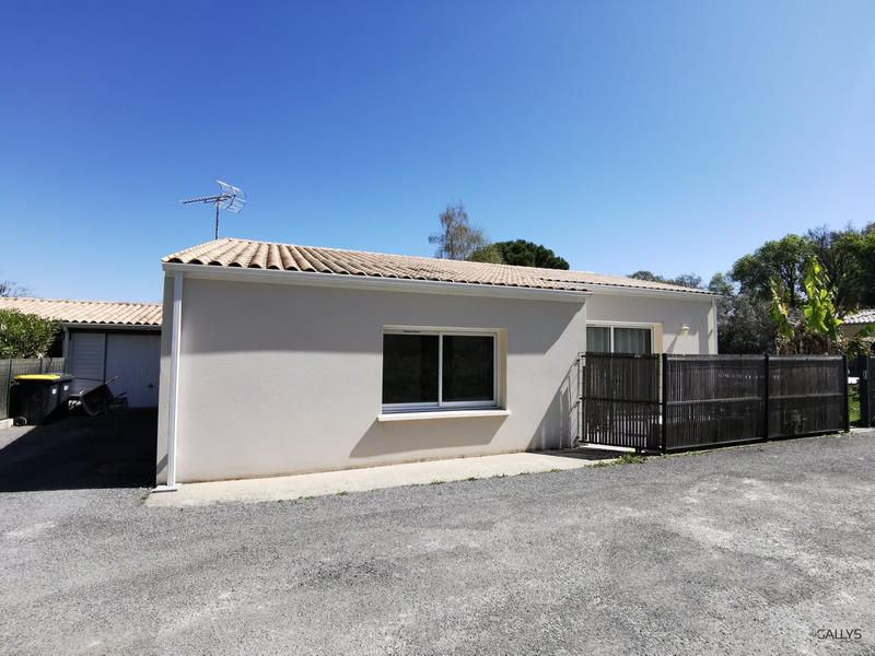 Maison - 98 m² - 4 pièces