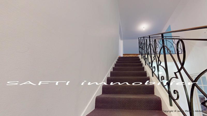 Maison - 177 m² - 6 pièces