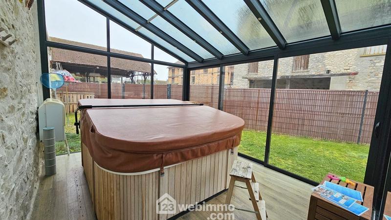 Maison - 171 m² - 6 pièces